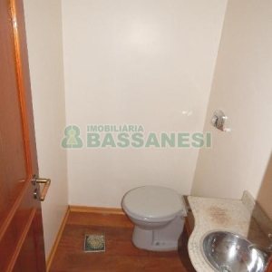 Apartamento com 130m², 3 dormitórios, 3 vagas, no bairro São Pelegrino em Caxias do Sul para Comprar