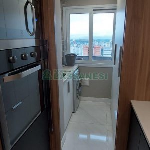 Apto Mobiliado com 80m², 2 dormitórios, 2 vagas, no bairro Madureira em Caxias do Sul para Alugar