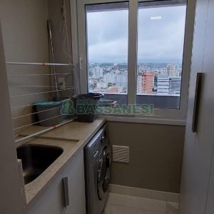 Apto Mobiliado com 80m², 2 dormitórios, 2 vagas, no bairro Madureira em Caxias do Sul para Alugar