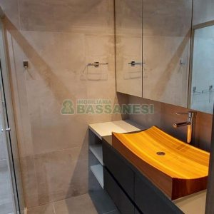 Apto Mobiliado com 80m², 2 dormitórios, 2 vagas, no bairro Madureira em Caxias do Sul para Alugar