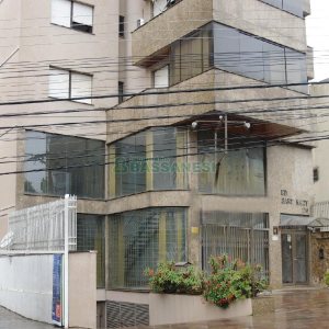 Loja com 320m², no bairro São Pelegrino em Caxias do Sul para Comprar