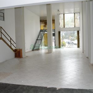 Loja com 320m², no bairro São Pelegrino em Caxias do Sul para Comprar