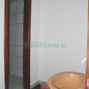 Loja com 320m², no bairro São Pelegrino em Caxias do Sul para Comprar