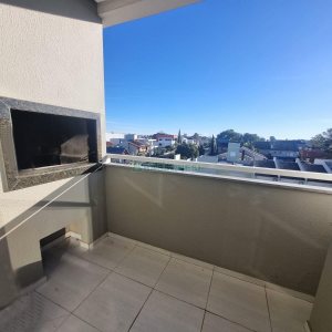 Apartamento com 57m², 2 dormitórios, 1 vaga, no bairro Nossa Senhora da Saúde em Caxias do Sul para Alugar