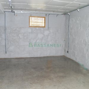 Casa Comercial com 110m², 4 dormitórios, 2 vagas, no bairro Centro em Caxias do Sul para Comprar