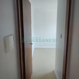Apartamento com 54m², 2 dormitórios, 1 vaga, no bairro Morada dos Alpes em Caxias do Sul para Comprar