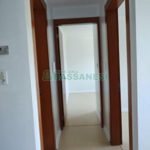 Apartamento com 54m², 2 dormitórios, 1 vaga, no bairro Morada dos Alpes em Caxias do Sul para Comprar
