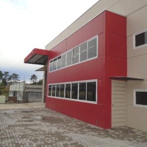 Pavilhão com 570m², no bairro Cidade Nova em Caxias do Sul para Alugar