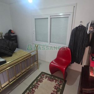 Casa com 338m², 3 dormitórios, 3 vagas, no bairro Lourdes em Caxias do Sul para Comprar