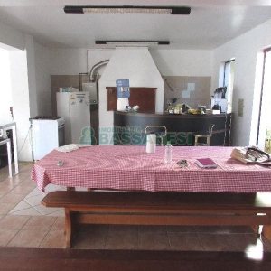 Casa com 375m², 3 dormitórios, 1 vaga, no bairro Marechal Floriano em Caxias do Sul para Comprar