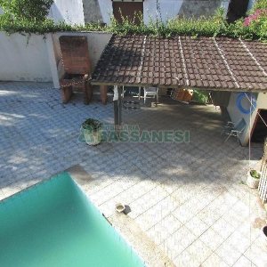 Casa com 375m², 3 dormitórios, 1 vaga, no bairro Marechal Floriano em Caxias do Sul para Comprar