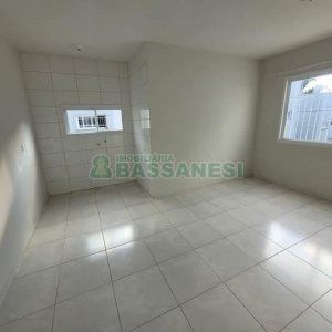 Apartamento com 57m², 2 dormitórios, 1 vaga, no bairro Kayser em Caxias do Sul para Comprar