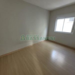 Apartamento com 57m², 2 dormitórios, 1 vaga, no bairro Kayser em Caxias do Sul para Comprar