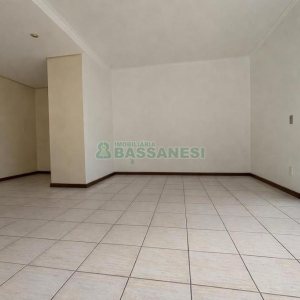 Apartamento com 56m², 1 dormitório, no bairro Centro em Caxias do Sul para Alugar