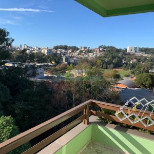 Apartamento com 95m², 2 dormitórios, 2 vagas, no bairro Santa Catarina em Caxias do Sul para Comprar