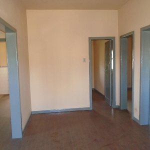 Apartamento com 70m², 3 dormitórios, no bairro Kayser em Caxias do Sul para Alugar
