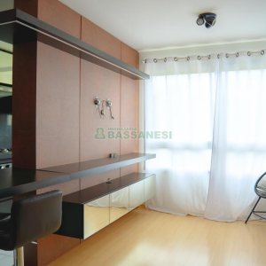 Apartamento com 52m², 2 dormitórios, 1 vaga, no bairro São Caetano em Caxias do Sul para Alugar