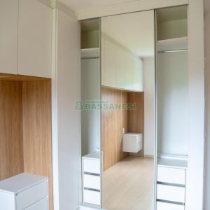 Apartamento com 52m², 2 dormitórios, 1 vaga, no bairro São Caetano em Caxias do Sul para Alugar