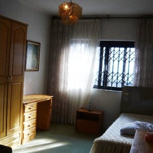 Casa com 250m², 3 dormitórios, 1 vaga, no bairro Panazzolo em Caxias do Sul para Comprar