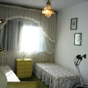 Casa com 250m², 3 dormitórios, 1 vaga, no bairro Panazzolo em Caxias do Sul para Comprar