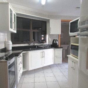 Apto Mobiliado com 122m², 3 dormitórios, 2 vagas, no bairro São Pelegrino em Caxias do Sul para Alugar