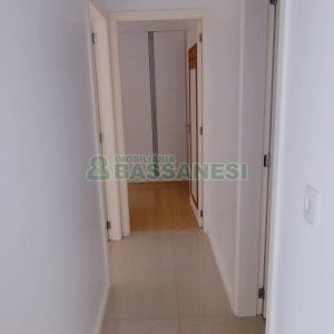 Apartamento com 73m², 2 dormitórios, 1 vaga, no bairro Lourdes em Caxias do Sul para Comprar
