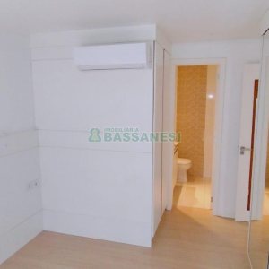 Apartamento com 73m², 2 dormitórios, 1 vaga, no bairro Lourdes em Caxias do Sul para Comprar