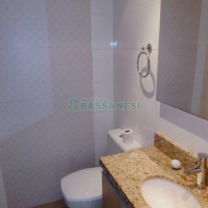 Apartamento com 73m², 2 dormitórios, 1 vaga, no bairro Lourdes em Caxias do Sul para Comprar