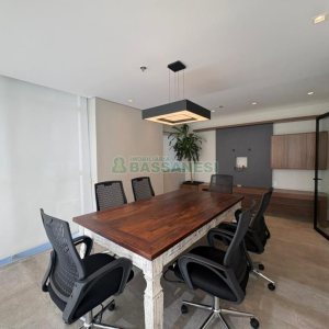 Sala com 101m², 2 vagas, no bairro Centro em Caxias do Sul para Alugar