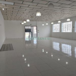 Loja com 280m², no bairro Sagrada Família em Caxias do Sul para Alugar