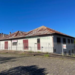 Pavilhão com 1275m², no bairro Forqueta em Caxias do Sul para Alugar ou Comprar