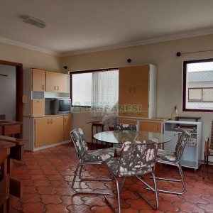 Apto Mobiliado com 114m², 2 dormitórios, 2 vagas, no bairro Centro em Caxias do Sul para Comprar