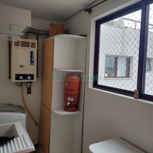 Apto Mobiliado com 114m², 2 dormitórios, 2 vagas, no bairro Centro em Caxias do Sul para Comprar