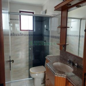 Apto Mobiliado com 114m², 2 dormitórios, 2 vagas, no bairro Centro em Caxias do Sul para Comprar