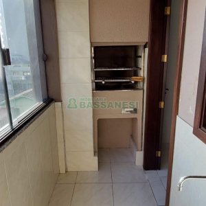 Apartamento com 73m², 2 dormitórios, 1 vaga, no bairro Exposição em Caxias do Sul para Alugar