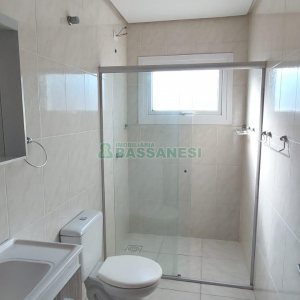 Apartamento com 73m², 2 dormitórios, 1 vaga, no bairro Exposição em Caxias do Sul para Alugar