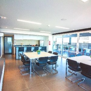 Sala com 62m², 1 vaga, no bairro Exposição em Caxias do Sul para Alugar ou Comprar