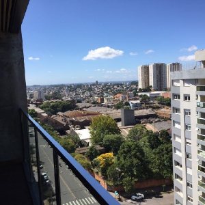 Sala com 62m², 1 vaga, no bairro Exposição em Caxias do Sul para Alugar ou Comprar