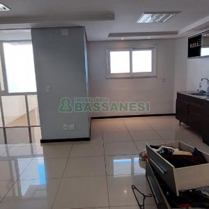 Sobrado com 232m², 3 dormitórios, 2 vagas, no bairro Colina Sorriso em Caxias do Sul para Comprar