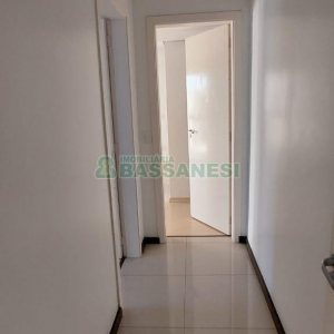 Sobrado com 232m², 3 dormitórios, 2 vagas, no bairro Colina Sorriso em Caxias do Sul para Comprar