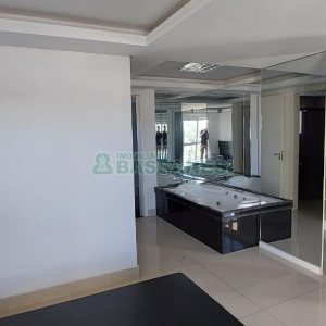 Sobrado com 232m², 3 dormitórios, 2 vagas, no bairro Colina Sorriso em Caxias do Sul para Comprar