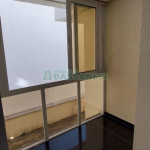 Sobrado com 232m², 3 dormitórios, 2 vagas, no bairro Colina Sorriso em Caxias do Sul para Comprar