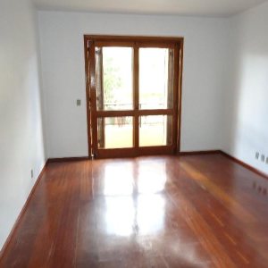 Apartamento com 115m², 3 dormitórios, 1 vaga, no bairro Pio X em Caxias do Sul para Comprar