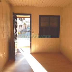 Casa com 70m², 2 dormitórios, 1 vaga, no bairro Panazzolo em Caxias do Sul para Alugar