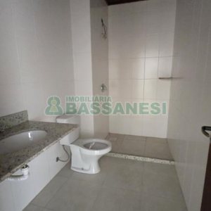 Apartamento com 61m², 2 dormitórios, 1 vaga, no bairro São Pelegrino em Caxias do Sul para Comprar