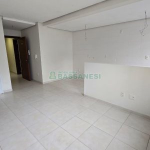 Apartamento com 52m², 1 dormitório, 1 vaga, no bairro São Pelegrino em Caxias do Sul para Comprar