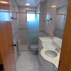Apartamento com 266m², 3 dormitórios, 2 vagas, no bairro São Pelegrino em Caxias do Sul para Alugar