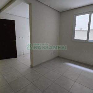 Kitinete com 39m², 1 dormitório, no bairro São Pelegrino em Caxias do Sul para Comprar