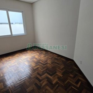 Apartamento com 59m², 2 dormitórios, 1 vaga, no bairro São Pelegrino em Caxias do Sul para Comprar