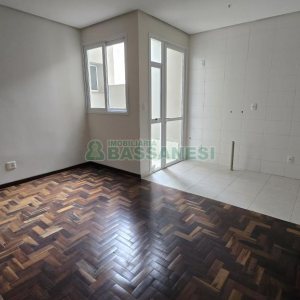 Apartamento com 44m², 1 dormitório, 1 vaga, no bairro São Pelegrino em Caxias do Sul para Comprar
